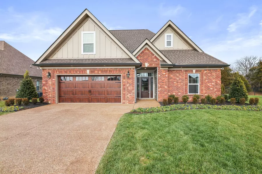 823 Brook Trl, Lebanon, TN 37087