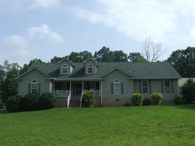 126 Bluff View Dr, Spencer, TN 38585