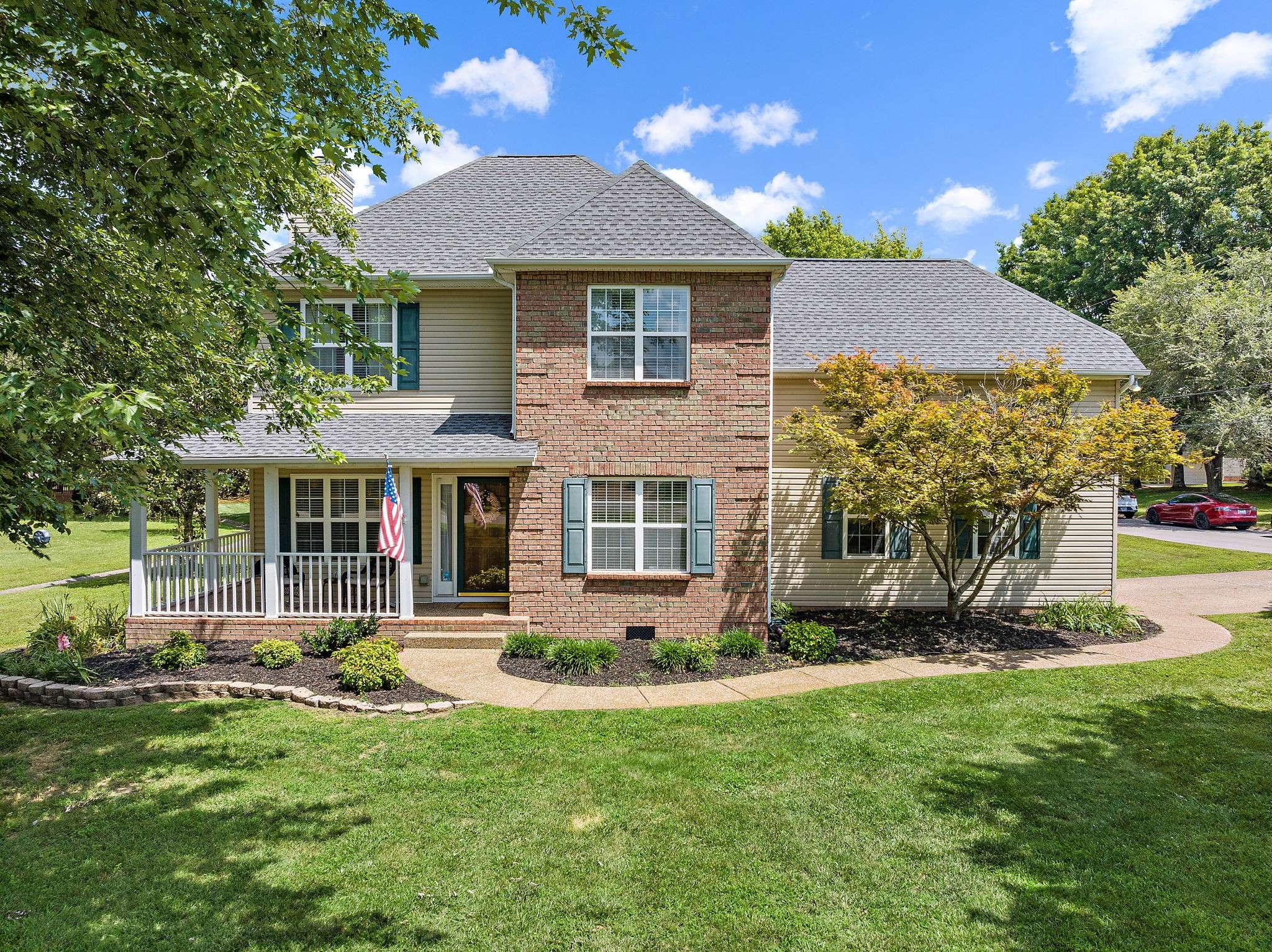 2702 Lydia Ct, Thompsons Station, TN 37179