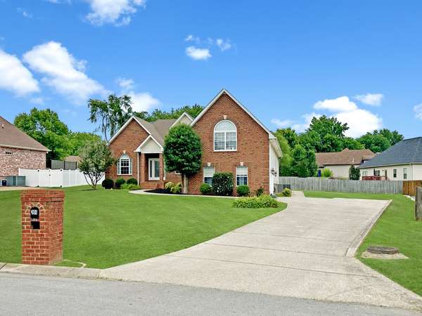 104 Allers Dr,  White House,  TN 37188