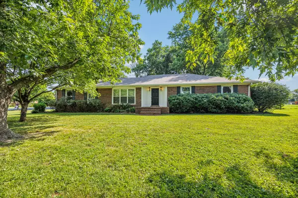 2805 Asbury Ln, Murfreesboro, TN 37129