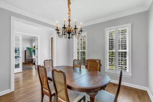 Nashville, TN 37221,320 Brunswick Pl