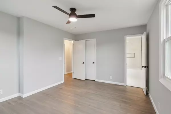 131 Two Valley Rd Hendersonville, TN 37075