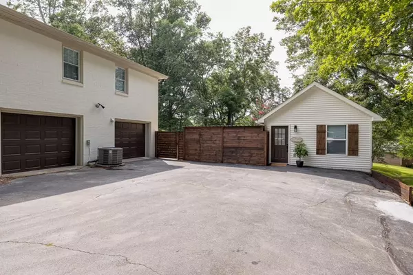 Columbia, TN 38401,1014 Sunnyside Dr