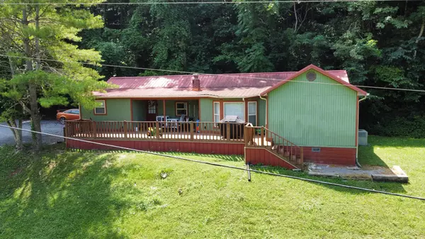 Gainesboro, TN 38562,237 Coys Cove Ln