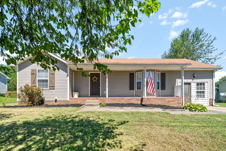 429 Pacific Ave, Oak Grove, KY 42262