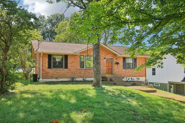 355 Willard Dr, Nashville, TN 37211