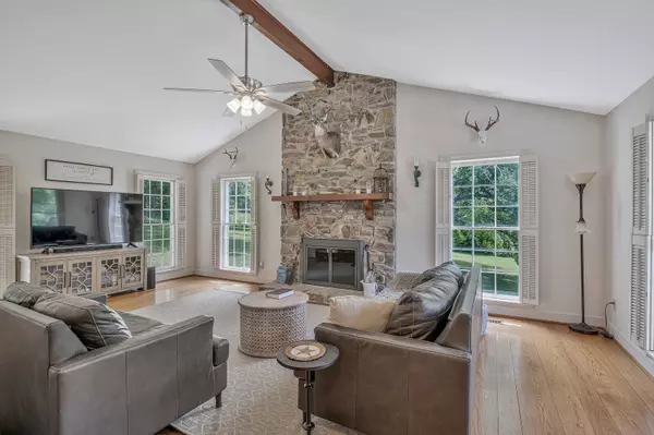 Pleasant Shade, TN 37145,14 Edd Hackett Rd