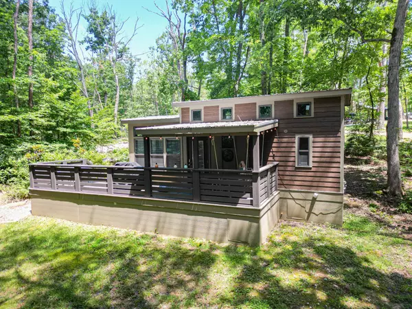 Monteagle, TN 37356,476 Deer Lick Trail