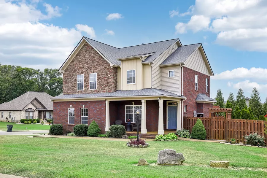 317 Sword Ln, Mount Juliet, TN 37122