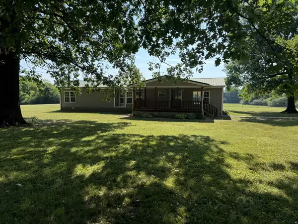 496 Knight Campground Rd, Shelbyville, TN 37160