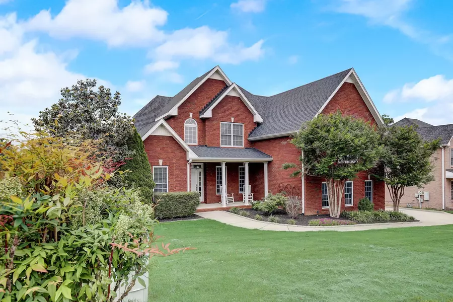 124 Cedar Ridge Ln, Hendersonville, TN 37075