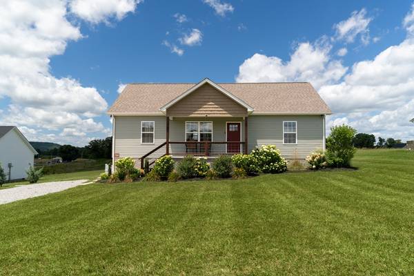 1663 Parker Rd, Sparta, TN 38583