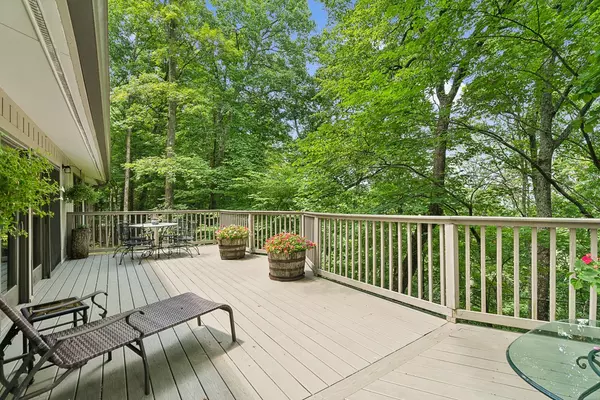 Sewanee, TN 37375,95 Poplar Ln