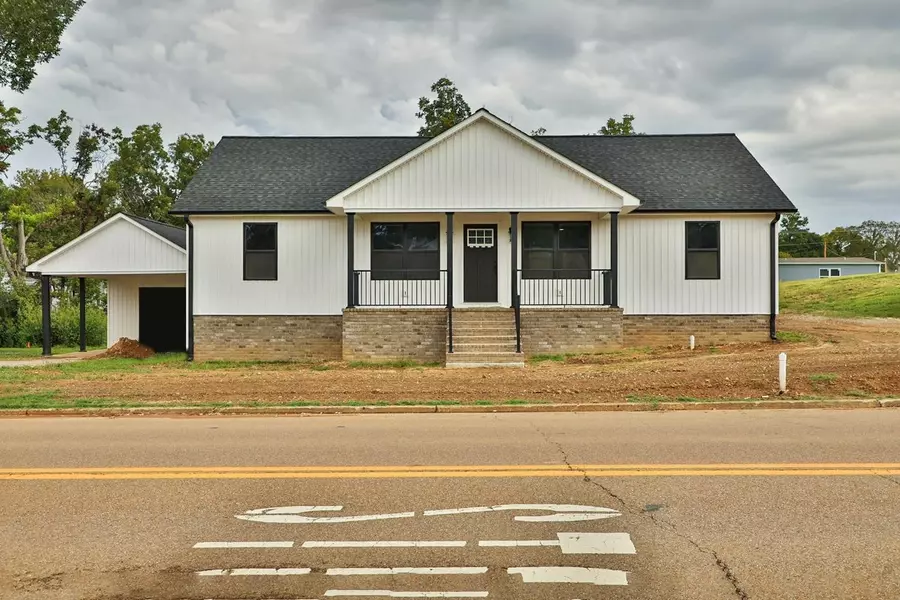 211 E Main St, Dresden, TN 38225