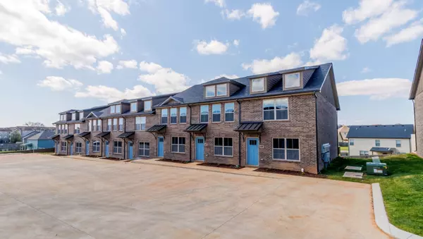 Clarksville, TN 37042,1000 Henry Place Blvd #604