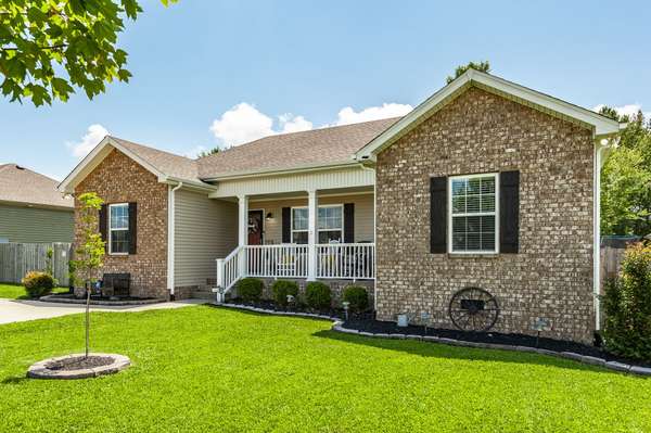 118 Thacker Dr,  Portland,  TN 37148