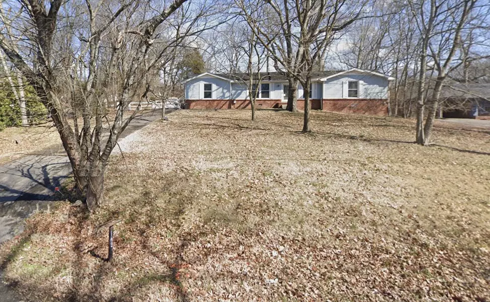 124 Forest Retreat Rd, Hendersonville, TN 37075