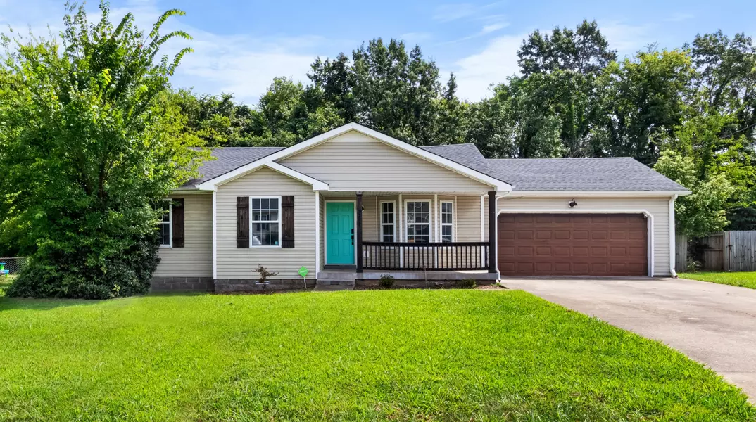 281 Golden Pond Ave, Oak Grove, KY 42262