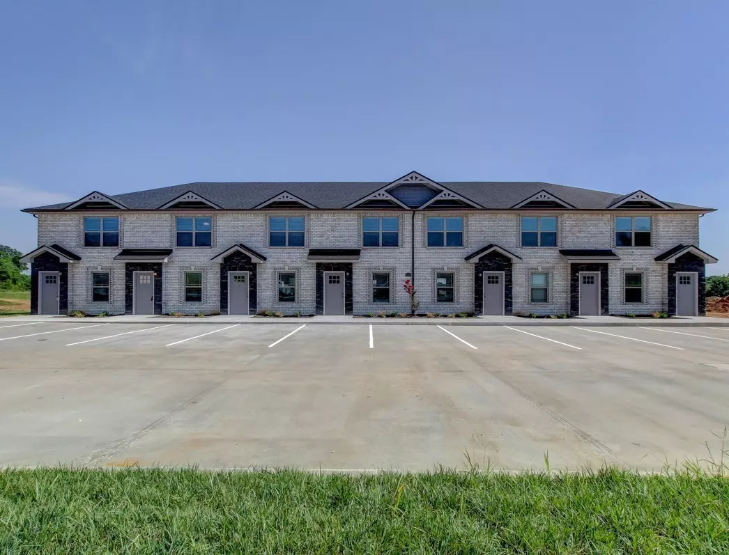 Clarksville, TN 37043,2499 Rollow Lane Unit G