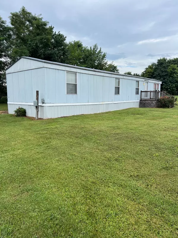 Lafayette, TN 37083,1675 Akersville Rd