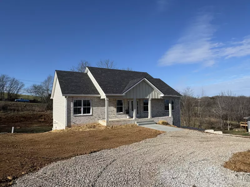 4218 Lone Oak Station Rd, Cunningham, TN 37052