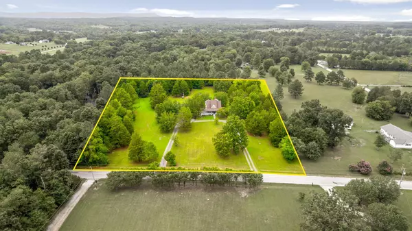 100 Meadow Drive, Chickamauga, GA 30707