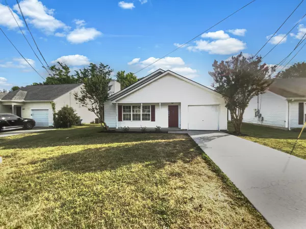 492 Cedar Park Cir,  La Vergne,  TN 37086