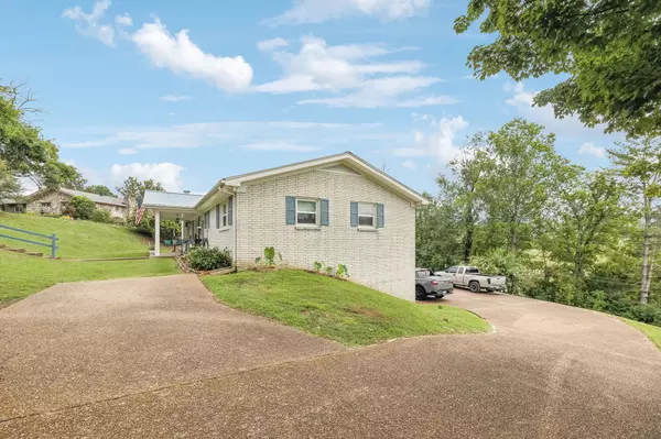 Gordonsville, TN 38563,171 Hillcrest Cir