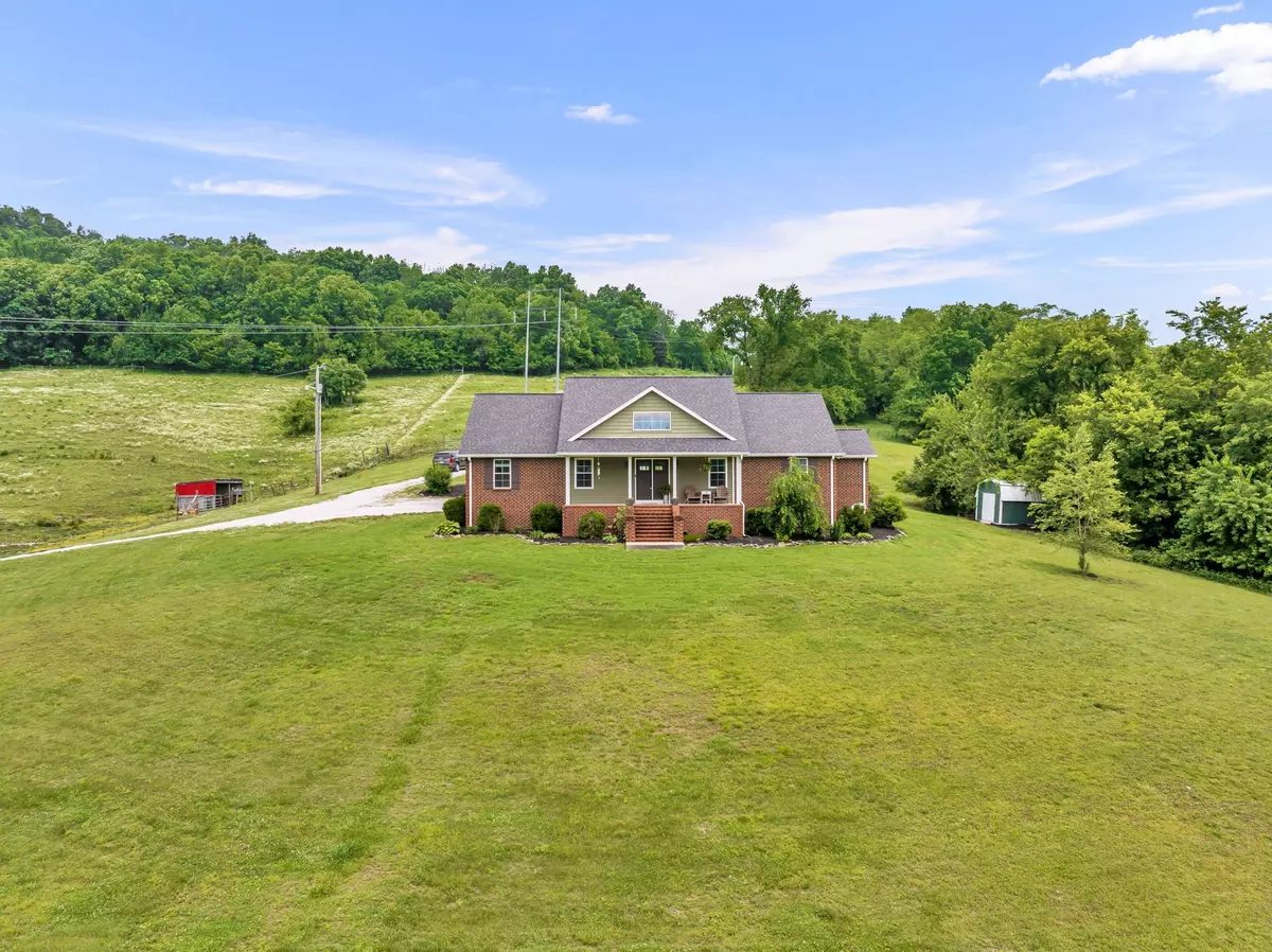 Carthage, TN 37030,8 Farley Ln