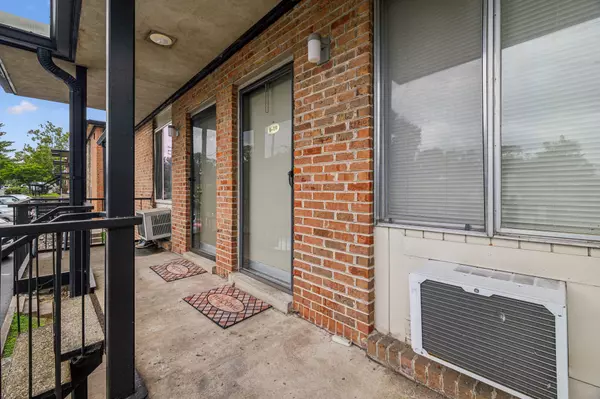 Nashville, TN 37212,2601 Hillsboro Pike #I10