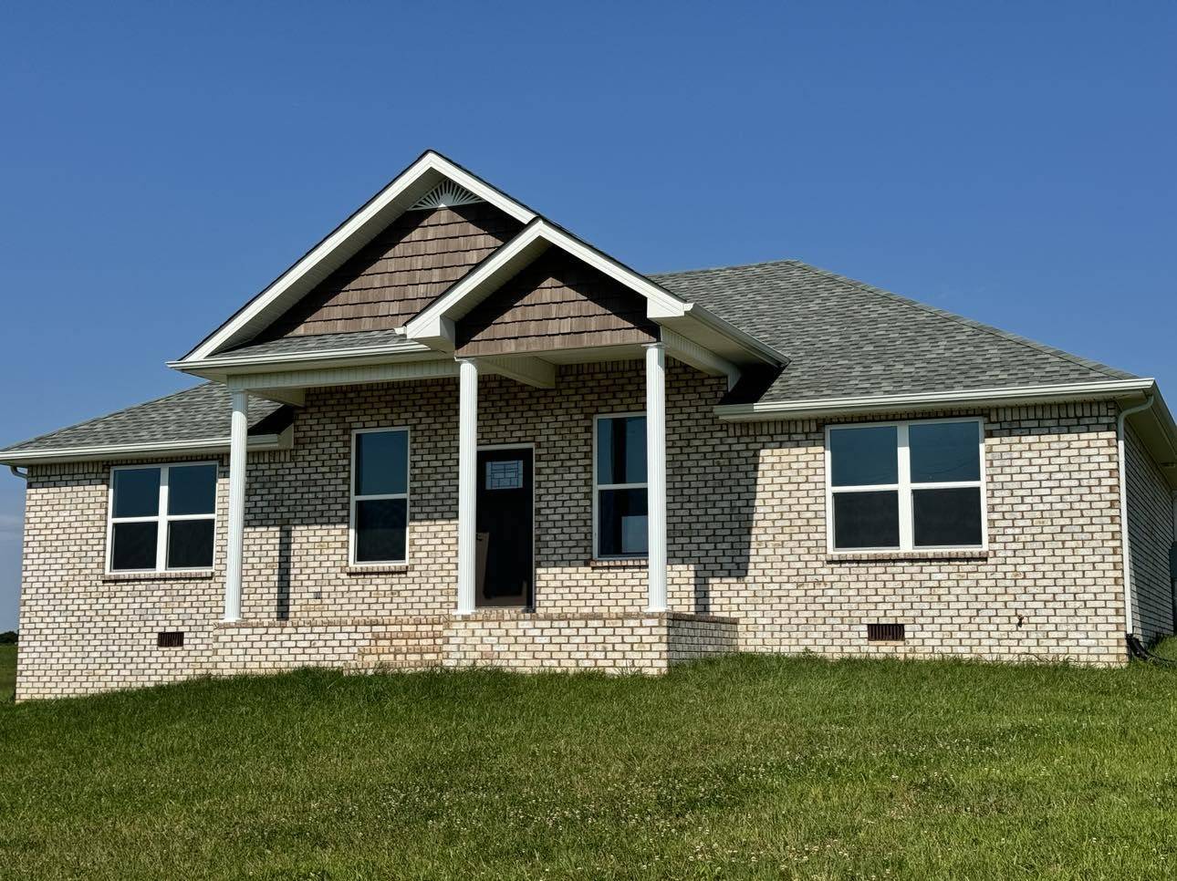 62 David Lane, Lafayette, TN 37083