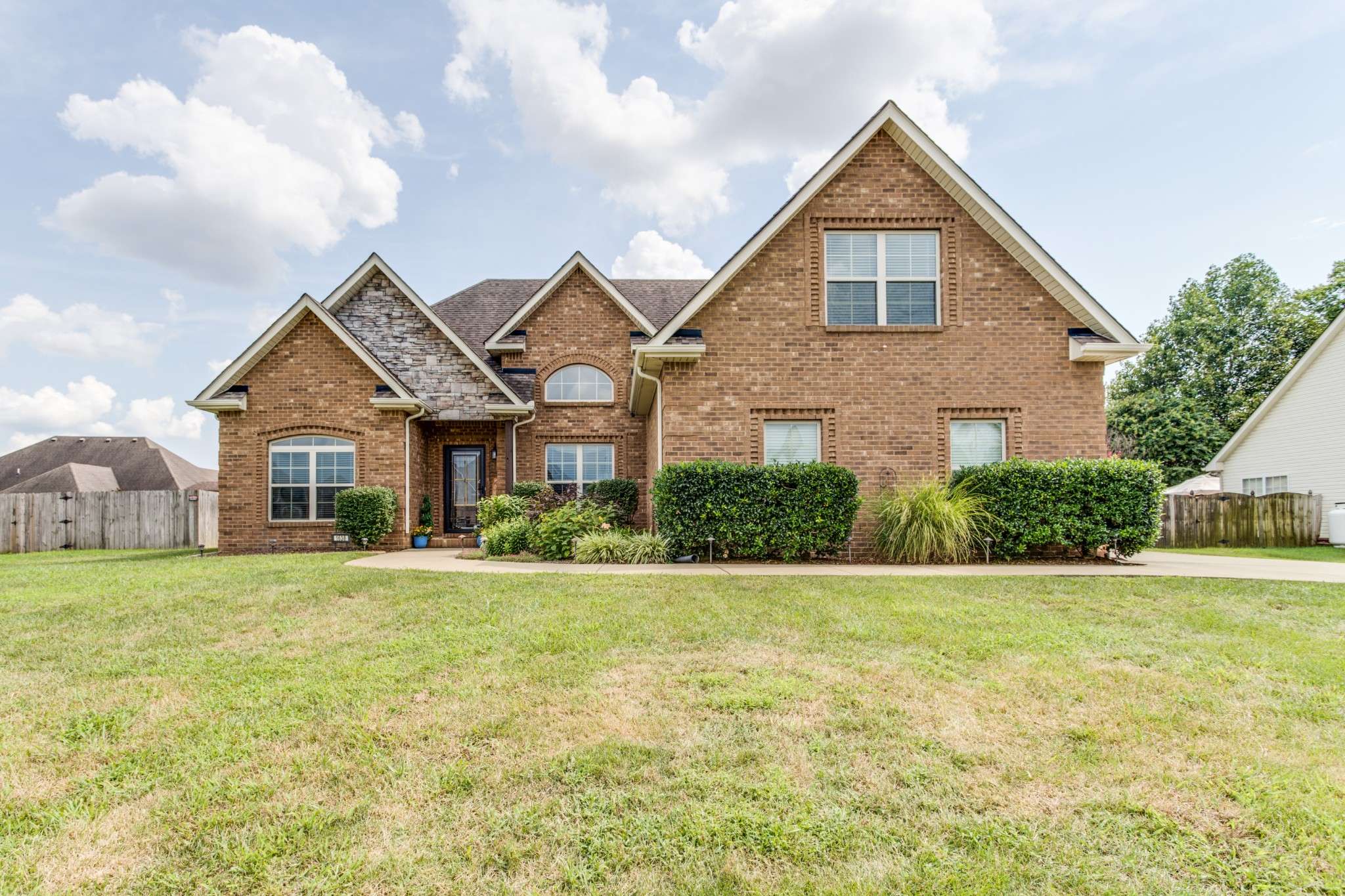 1638 Savoy Dr, Murfreesboro, TN 37130