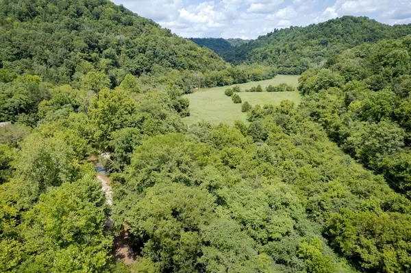 Dowelltown, TN 37059,5697 Dry Creek Rd