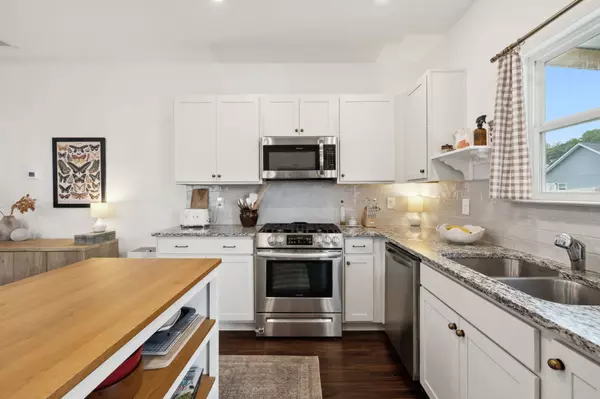 Columbia, TN 38401,2104 Franks Ct