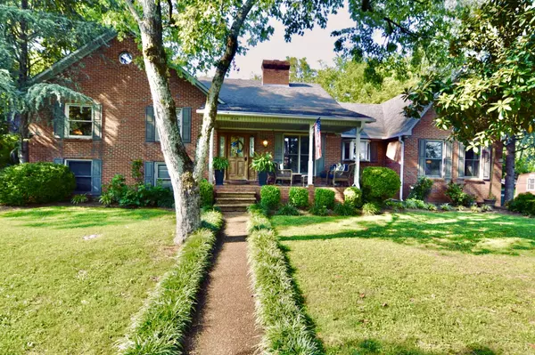 Pulaski, TN 38478,534 E College St