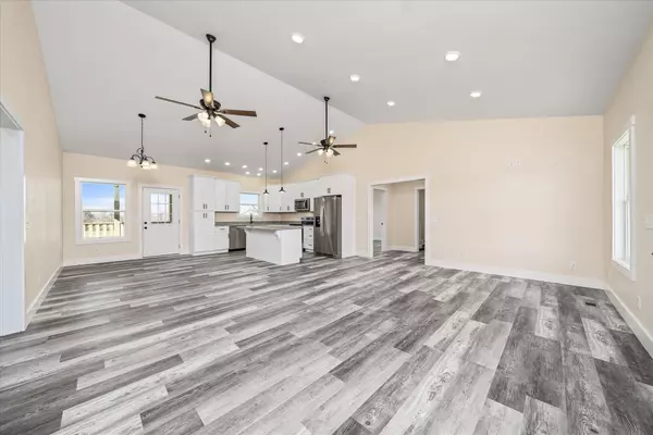 Gainesboro, TN 38562,2830 McCoinsvilleRd