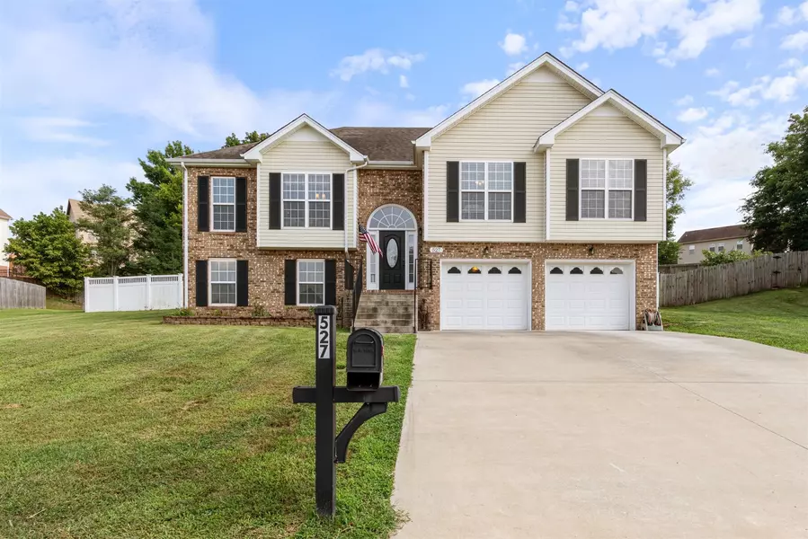 527 Winding Bluff Way, Clarksville, TN 37040