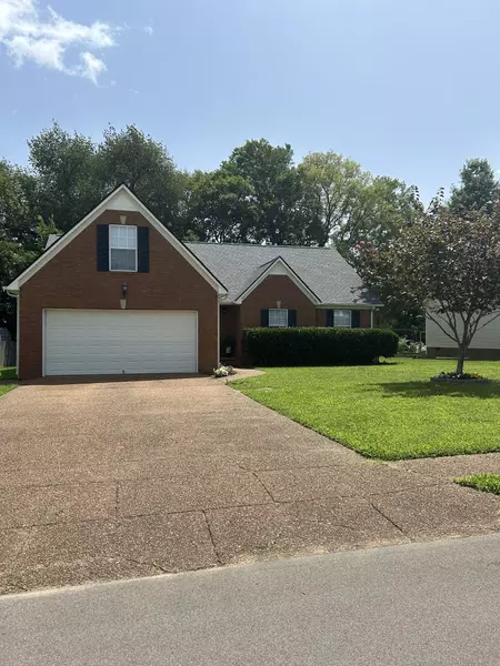 2216 Hayward Ln, Spring Hill, TN 37174