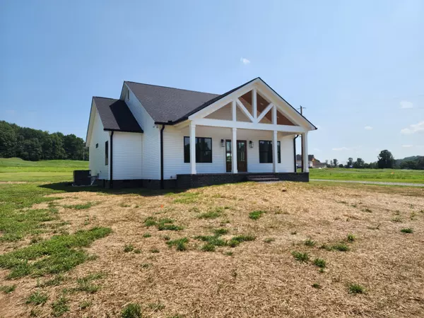 4269 New Harmony Rd, Hartsville, TN 37074