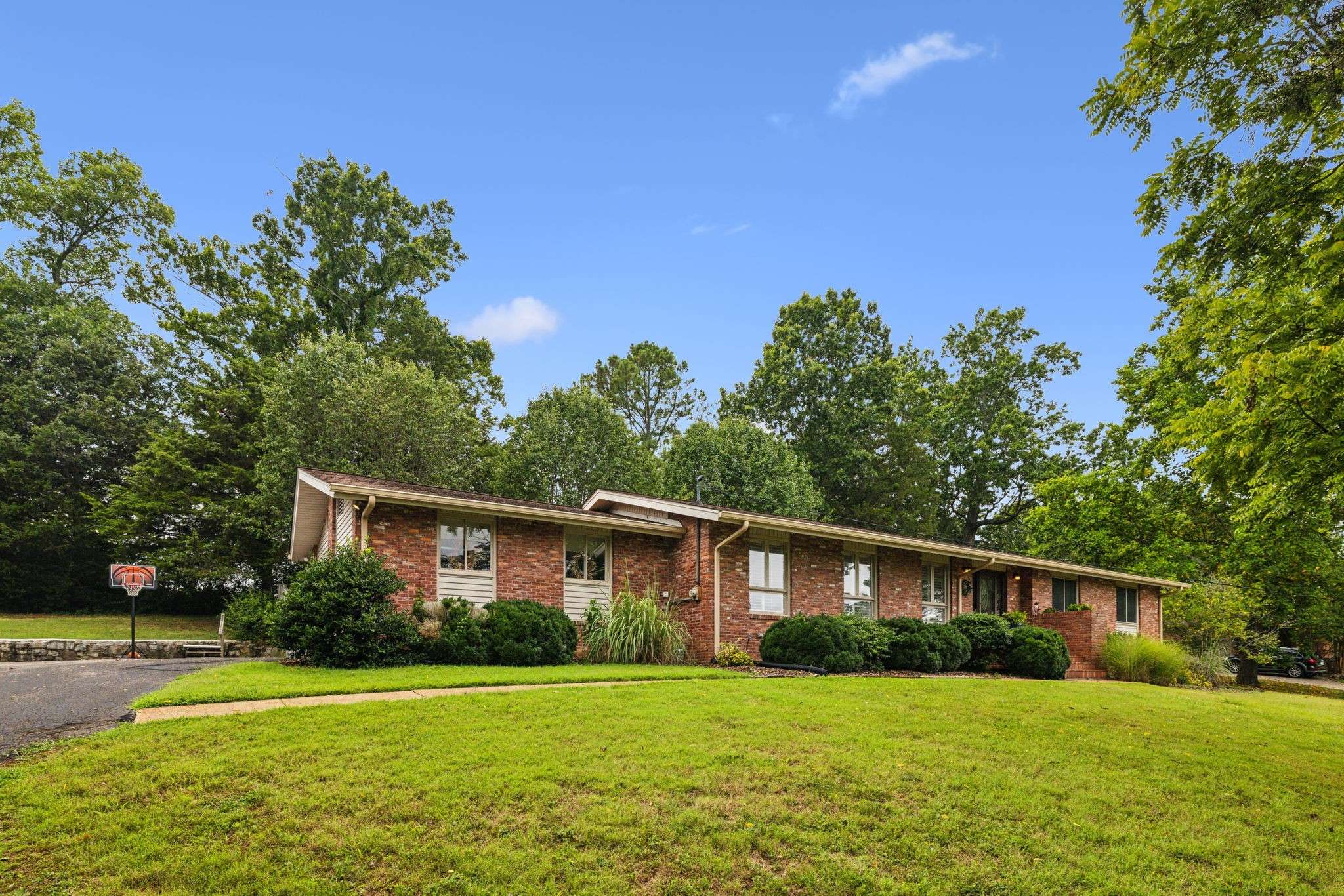 Nashville, TN 37205,6721 Currywood Dr
