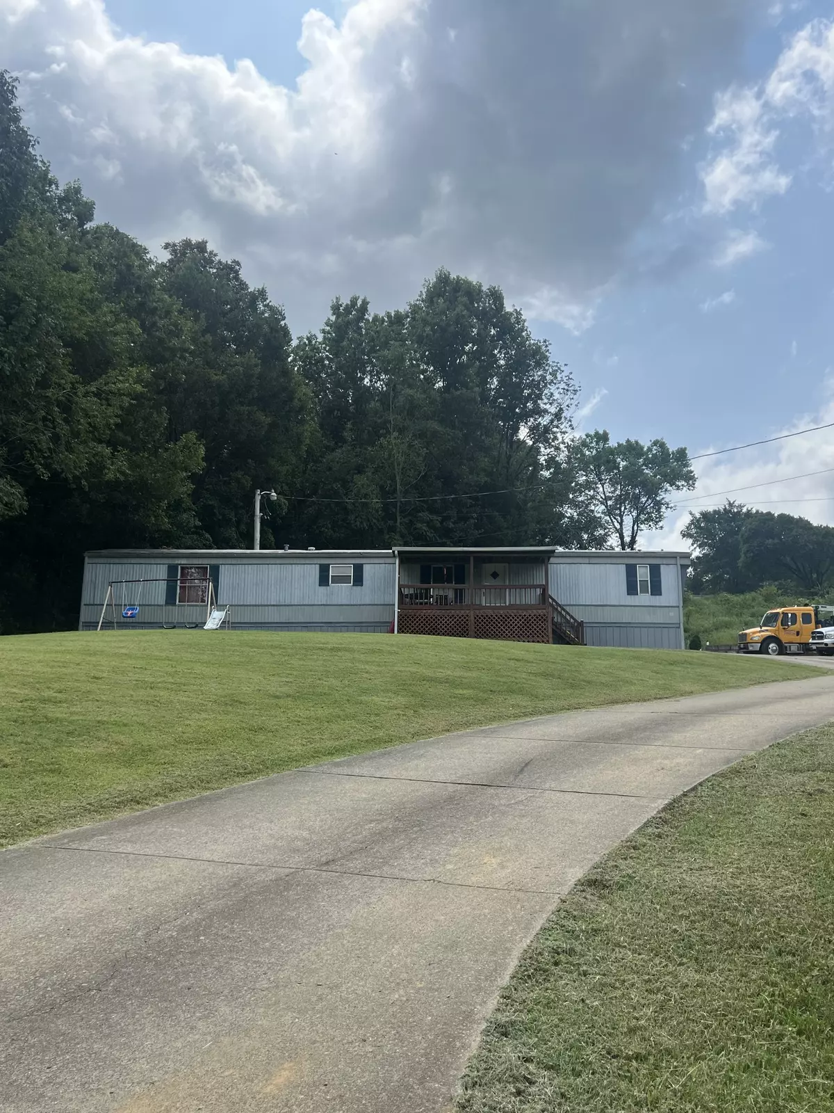 Carthage, TN 37030,17 Hilltop Ln