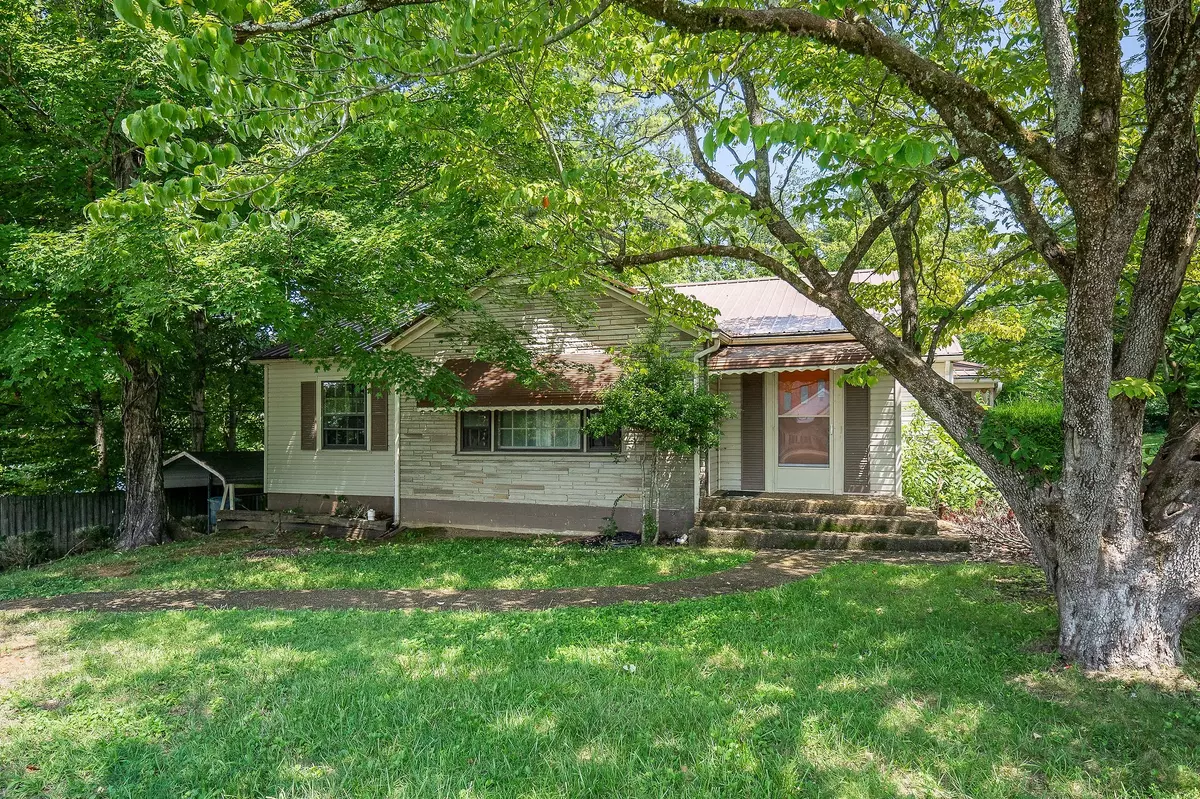 Sparta, TN 38583,110 Sims St