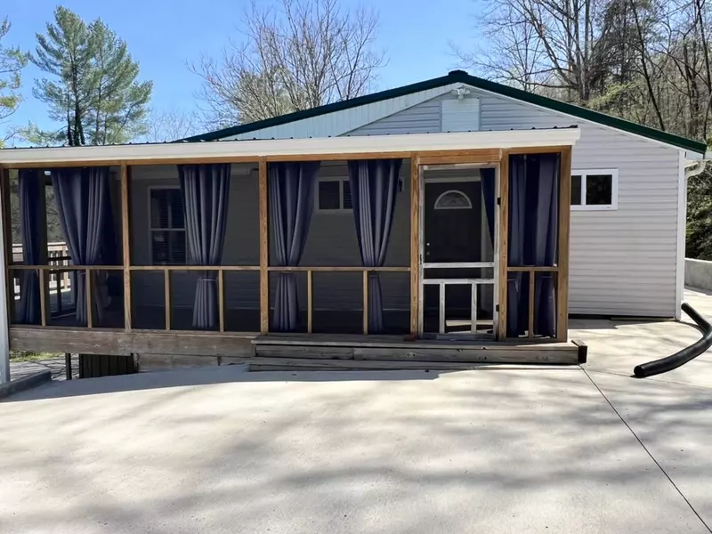 3915 Holmes Creek Rd, Smithville, TN 37166