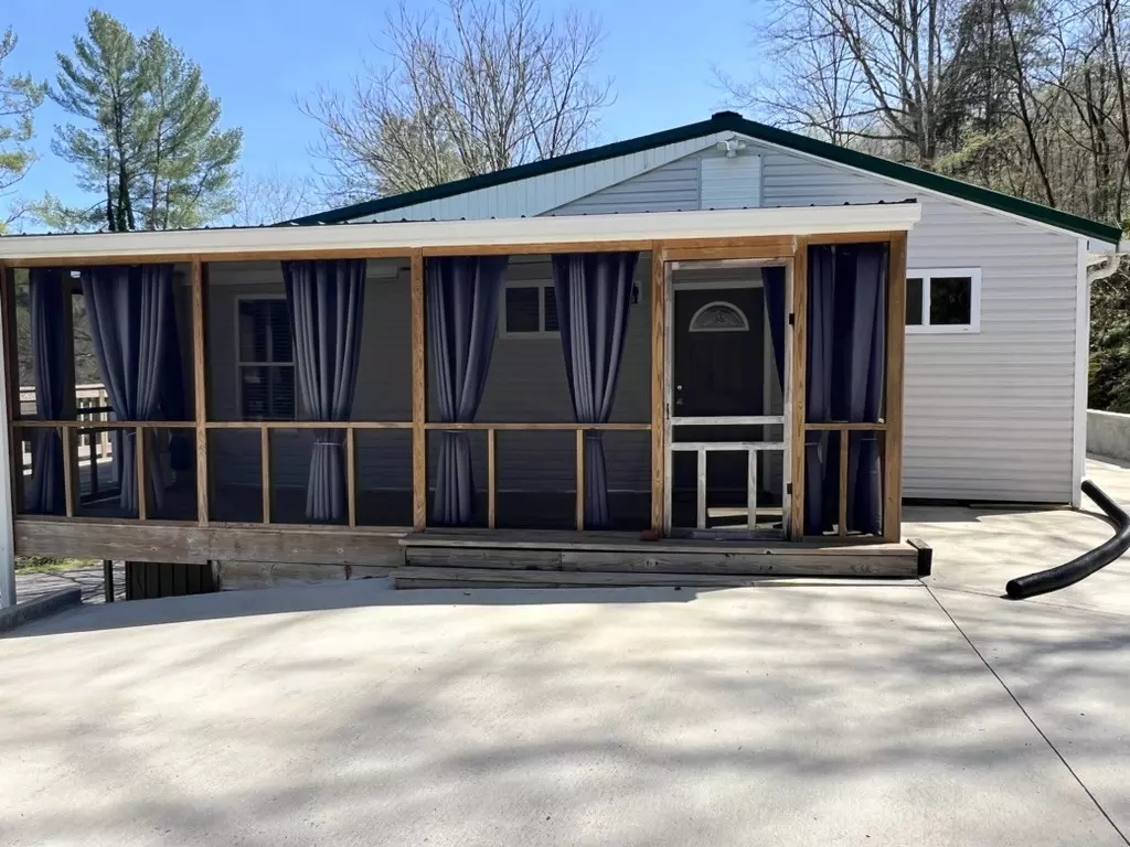 Smithville, TN 37166,3915 Holmes Creek Rd