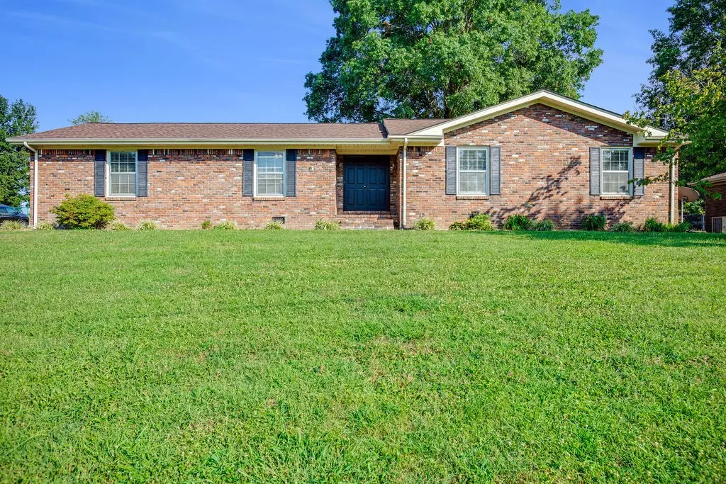 Hopkinsville, KY 42240,329 Donna Dr