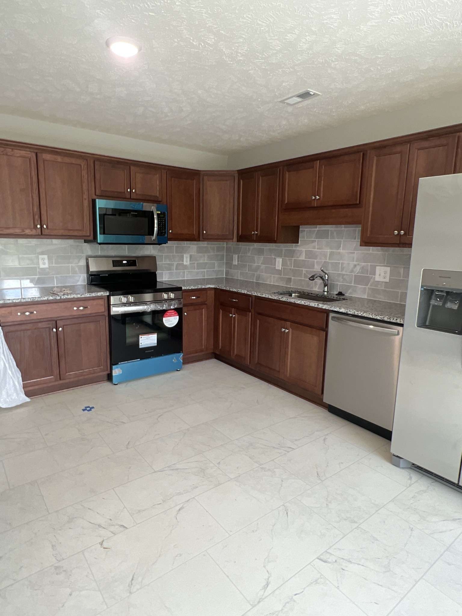 Shelbyville, TN 37160,220 Meadowbrook Dr