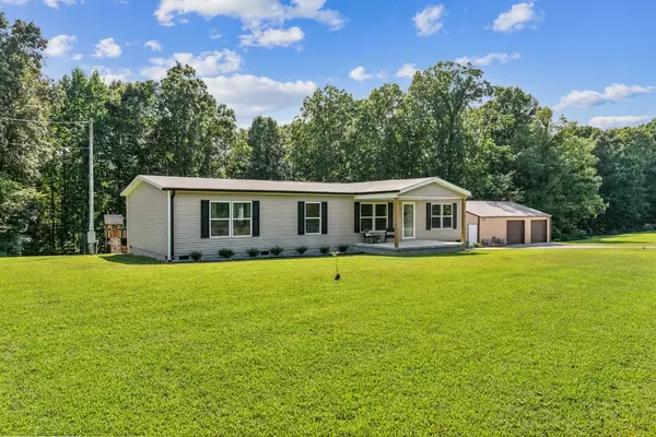 235 Antioch Rd, Lafayette, TN 37083