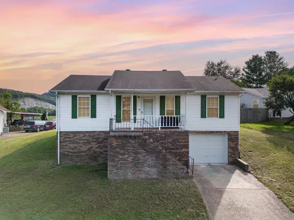 206 Cumberland Cove Dr, Carthage, TN 37030