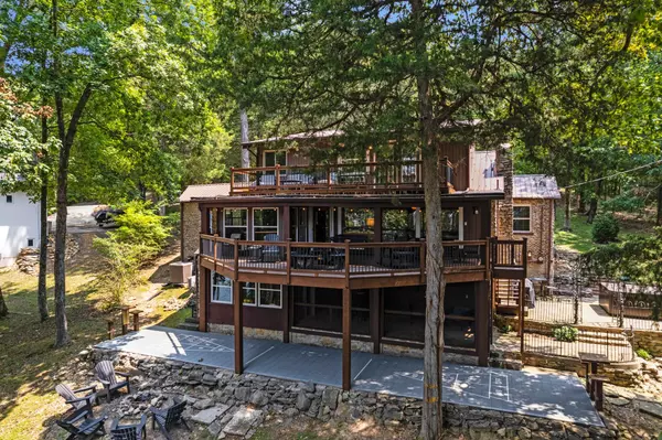 Silver Point, TN 38582,1041 Hurricane Ln